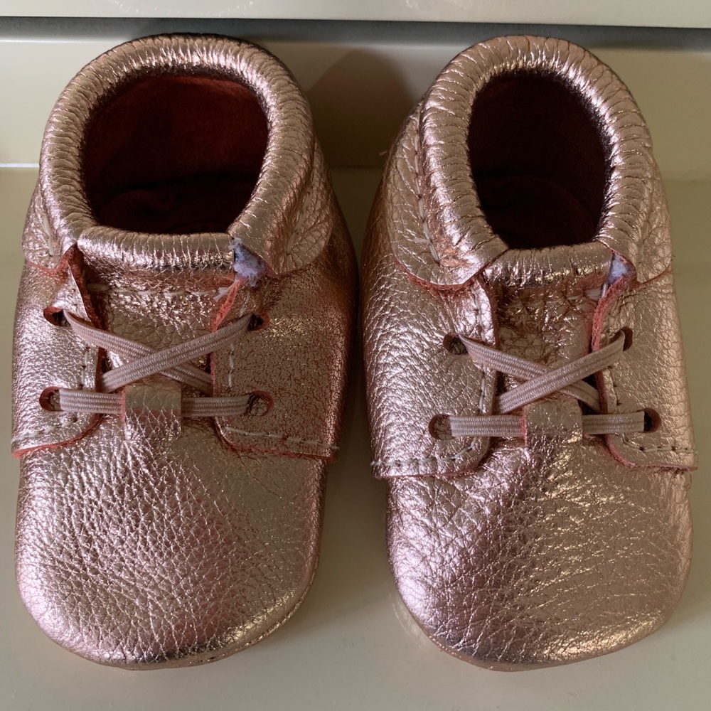 Rose Gold Oxford Moccasins Size 2 Freshly Picked